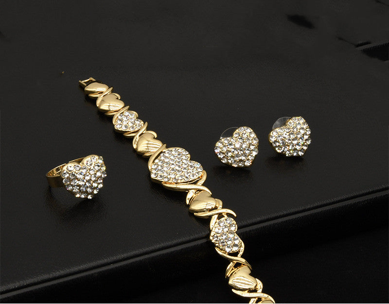 18K Gold Heart-shaped Jewelry Suit